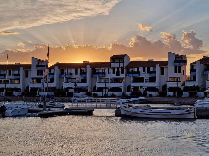 Face Au Lac Marin Le Barcares Bagian luar foto
